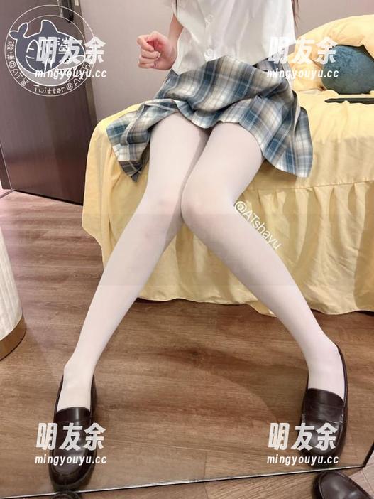 作品集资，这里有AT鲨的棉袜，缺少的其实是一些穿的勇气吧。