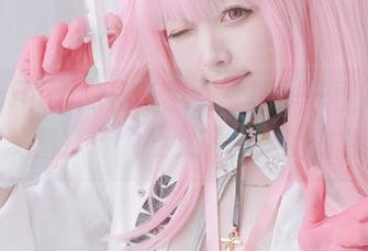 Asagiriai的神奇巫女写真——看她如何用美图打造“仙女下凡”的时刻！