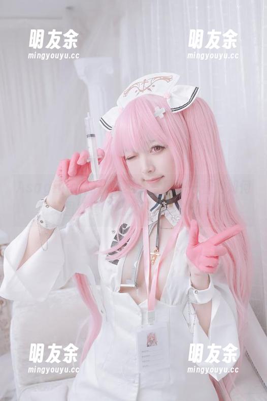 Asagiriai的神奇巫女写真——看她如何用美图打造“仙女下凡”的时刻！