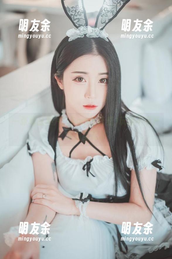 一张极品照片，Bomi(普美)玩得不可开交的圣诞节