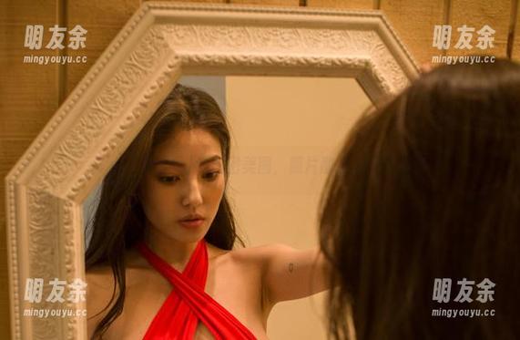 G.su(全智秀)的秘密美图，照片散发着淡淡氛围