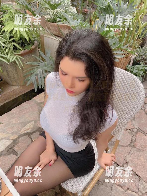 Jessie婕西 微密圈 - 当Jessie婕西遇上职业装,可以是认真也可以是随性,别忘了免费的照片哦!
