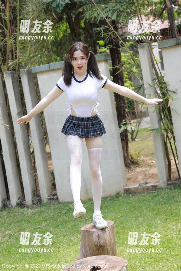MFStar模范学院 - 白子嫣nicky在校园的那些写真，图包里好像每张都能激起一波怀旧潮。