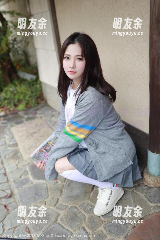 MFStar模范学院 - 浴室里的搜索：艾莉Evelyn的高清自拍合集，尴尬又刺激