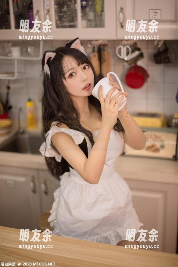 喵糖映画亮相最新猫系少女原图，突然想养只猫了……