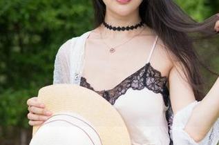 MiStar魅妍社 – 皮衣、Manuela玛鲁娜，一起放飞的高清图册，似乎那是不削一顾的小习惯。