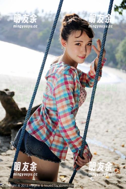 MyGirl美媛馆 - 蜡笔小新见了都想赞的粉色毛衣，糯美子Mini的疯狂美图包！