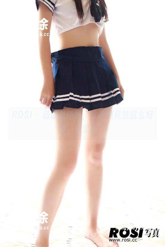 ROSI - 杨晨晨新照，水手服竟然这么好看，谁信呀？