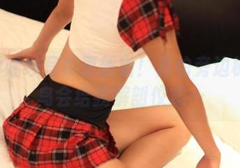 ROSI婚纱写真更新啦！真怕旁边树上小鸟会给我解剖仪式…