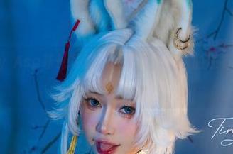 全套Tiny Asa菲伦写真:除了美,劲爆的还有那微妙的情绪