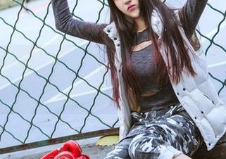 TouTiao头条女神 – 说说李丽莎的和服作品，光从图库里就能想象到几桶茶的近乎！