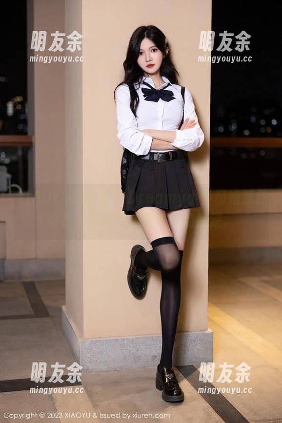 XIAOYU语画界-Dreamy小乔 XIAOYU语画界 - Dreamy小乔和她那件皮衣,写真精选里满满的叛逆。