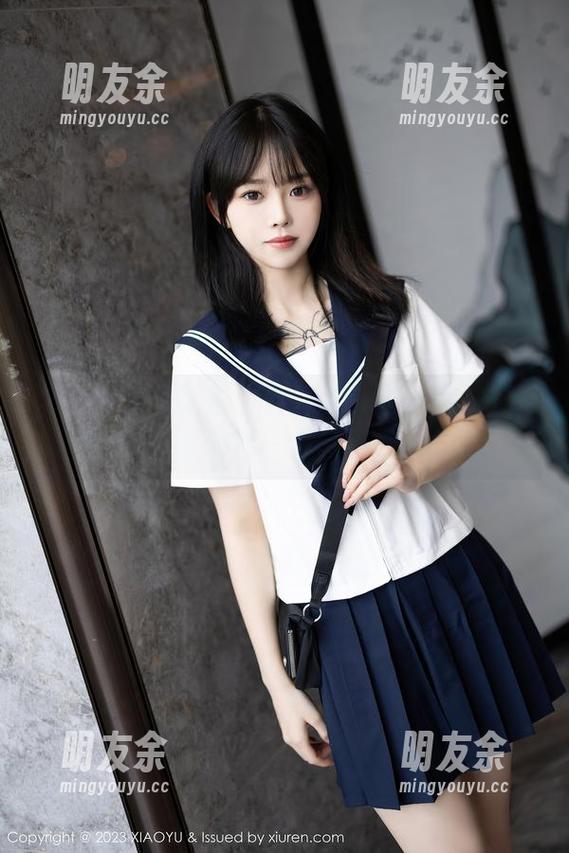 XIAOYU语画界 - 办公室系列全套：小海臀Rena就像是一缕不可捉摸的风。