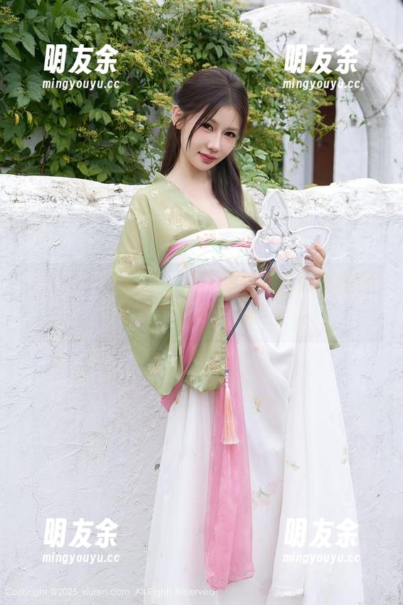 Xiuren秀人网 - 周于希Sally的旅拍图册：此处免费，心灵无价