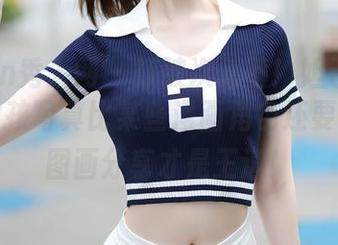 Xiuren秀人网 – 打破次元壁！妲己_toxic的女孩写真比某些漫画角色还要生动，图画分享才是王道！