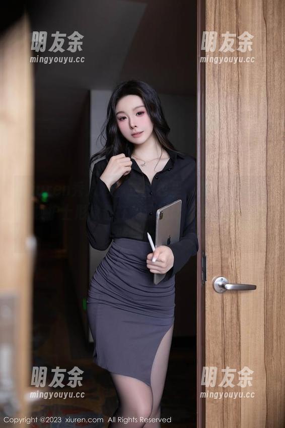 Xiuren秀人网 - 这图包里，张庭蓉的每一帧护士形象都在和我说话，莫名让我有些愉悦。