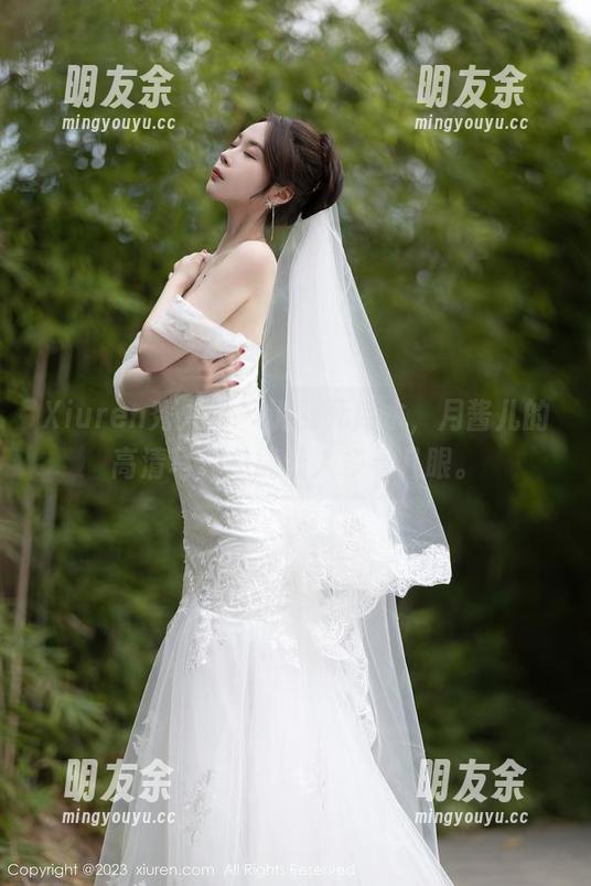 Xiuren秀人网 - 说到死库水，月酱儿的高清写真总能让人多看几眼。