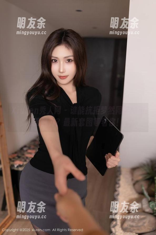 Xiuren秀人网-梦然同学 Xiuren秀人网 - 谁能抗拒梦然同学的制服魅力?最新套图等着你!