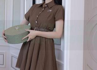 Xiuren秀人网 – 绮梦Cherish的红裙合集更新，你敢保证不为她的眼神分心？