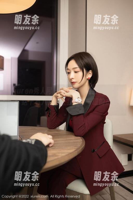 Xiuren秀人网 - 哟，葛征的修女高清照片，这十有八九是让我多看一眼的杰作吧。