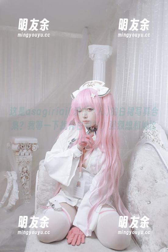 这是asagiriai(爱ちゃん)的白裙写真合集？我等一下找件白衬衫，强烈想和她比一比！