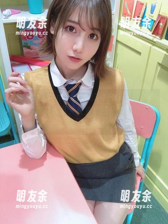 けん研的Fantia-2023年合集，照片多得让你眼花缭乱，快来挑挑最能打动你的那一张！