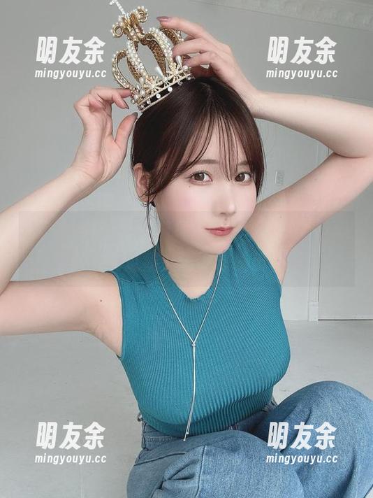 看‘けん研’的C104honey写真，没想到会如此过瘾，还不想说出答案。