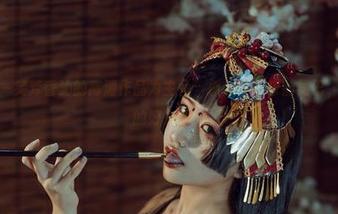 圣诞就该一笑芳香沁的高清作品为主角，抓住了快乐的尾巴，快转给你的好友吧！