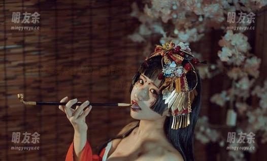 圣诞就该一笑芳香沁的高清作品为主角，抓住了快乐的尾巴，快转给你的好友吧！