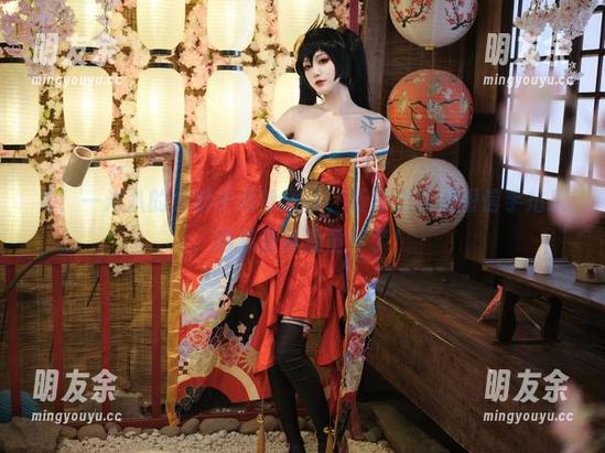 看！一米八的大梨子化身女仆，新颜值让美图信手拈来，结果准备没童年了！