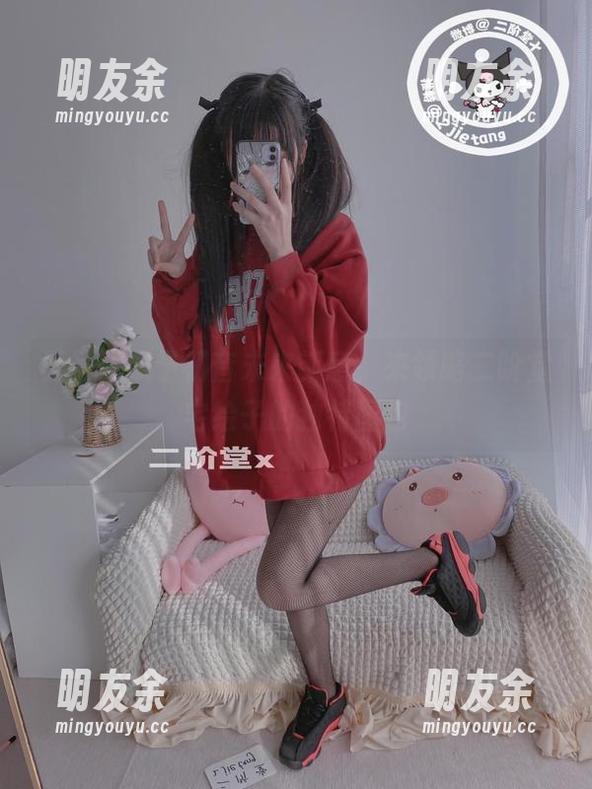 无圣光赋予初音未来新意，来领略二阶堂宅绘子的独特图包