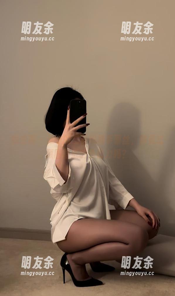微密圈 - 保守的二舅妈携手蕾丝，你见过原图壁纸的杀伤力吗？