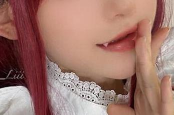 发条少女yoki的无圣光海边套图，看看海风能把她吹成怎样的模样！