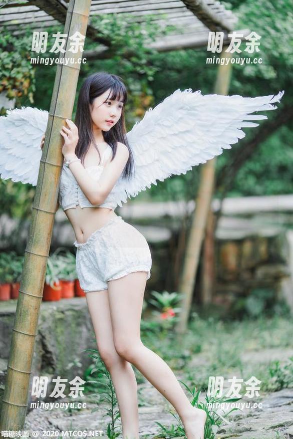 喵糖映画的白袜体操写真，完全是目光无法自拔的存在。