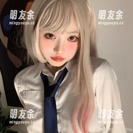 嘎潼的红裙图集，穿越岁月上的千层叠影，来一场“裙子穿越”！