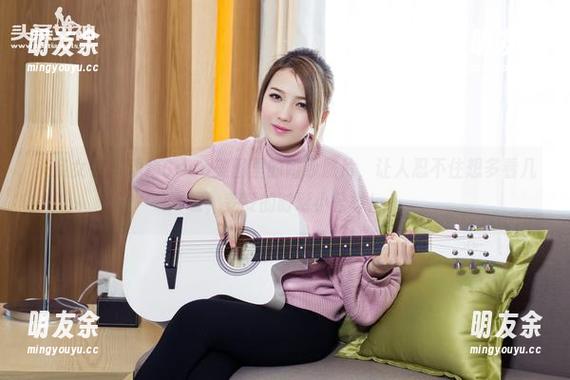 头条女神 - 戏精Coco美图里的婚纱照片，让人忍不住想多看几眼，妥妥的时髦小公举！