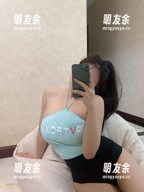 微密圈 - 奶宝妹纸本季最新图库，脚好看的原因我想...确定不是魔法吧？