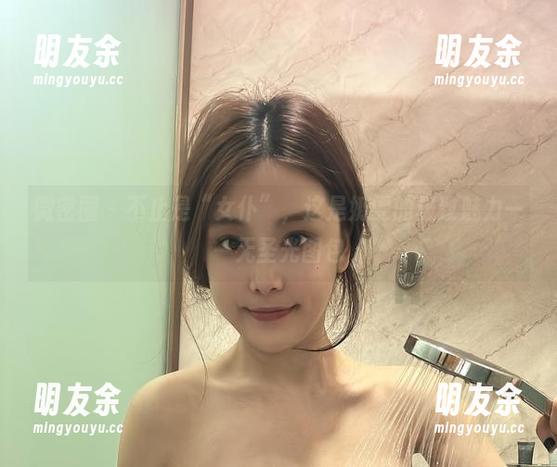 微密圈 - 不止是“女仆”，这是奶雯的极致魅力——无圣光图包