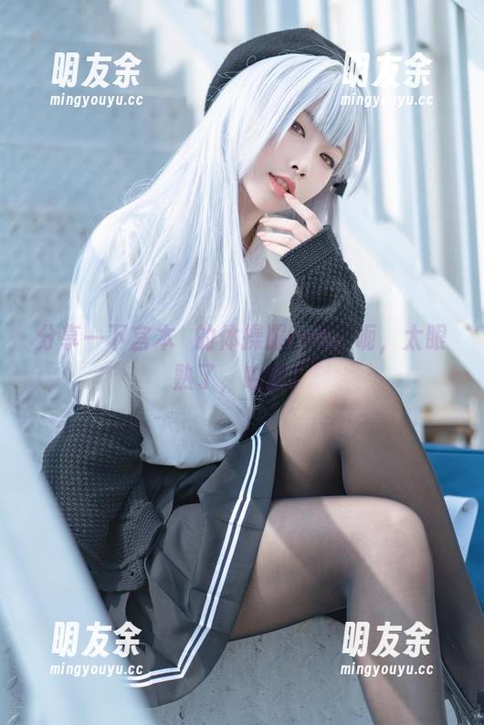 分享一下宫本桜的体操服cos，呃，太眼熟了，哈哈！