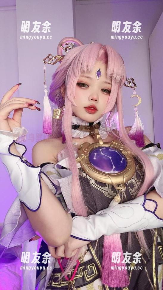 知更鸟壁纸？小瑶幺幺的自拍合集让你张大嘴