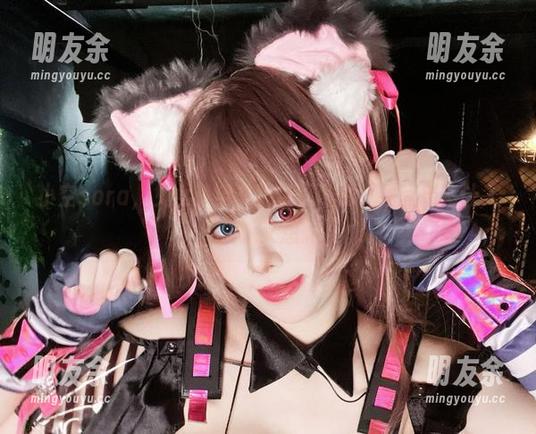 小空sora，兔女郎全集薯条配可乐，碧蓝档案让人又饿又想。