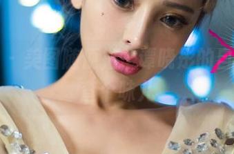 尤果网 – 美图随便拍，谭晓彤的自拍真调查个味儿