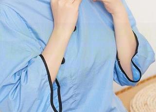 尤蜜荟 – 我补课的时候在翻尹菲的兔女郎图包，原图每一张都别有洞天，学习都变轻松了！