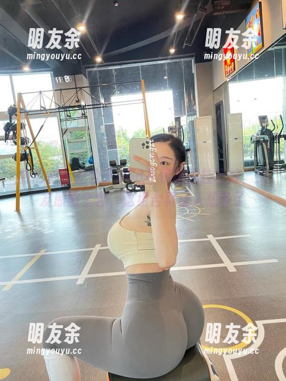 微密圈 - 左公子666不仅拍照技巧好，女友原图全套，这组合真让人想多了