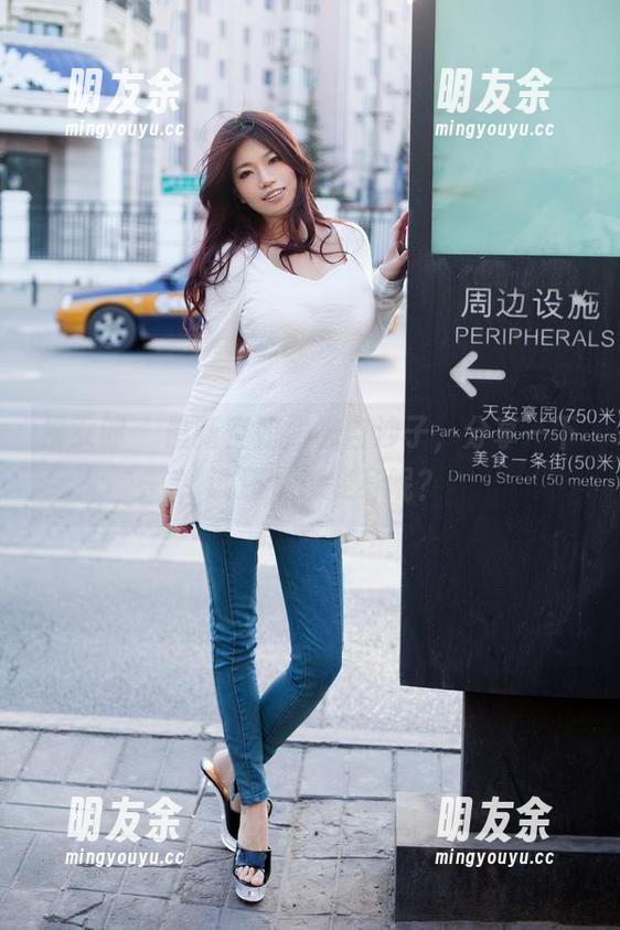 推女郎 - 最新空姐照来自沙子，分享一下，谁还不想变身呢？