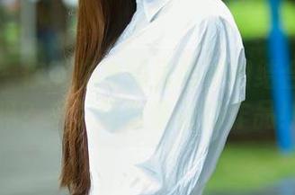 推女郎 – 你能想象短裙和美图结合的力量吗？来下载赵惟依的作品！