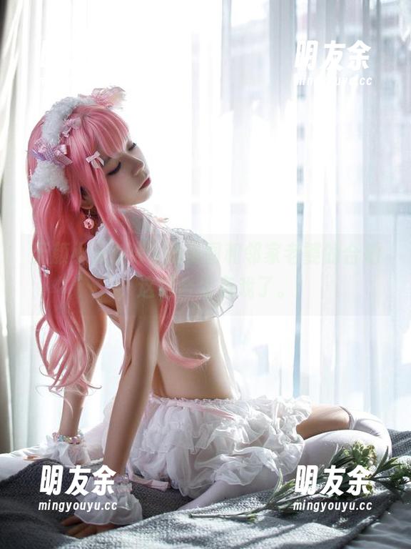 无颜小天使wy的美图和邻家老婆的合拍，这组合太有戏了。