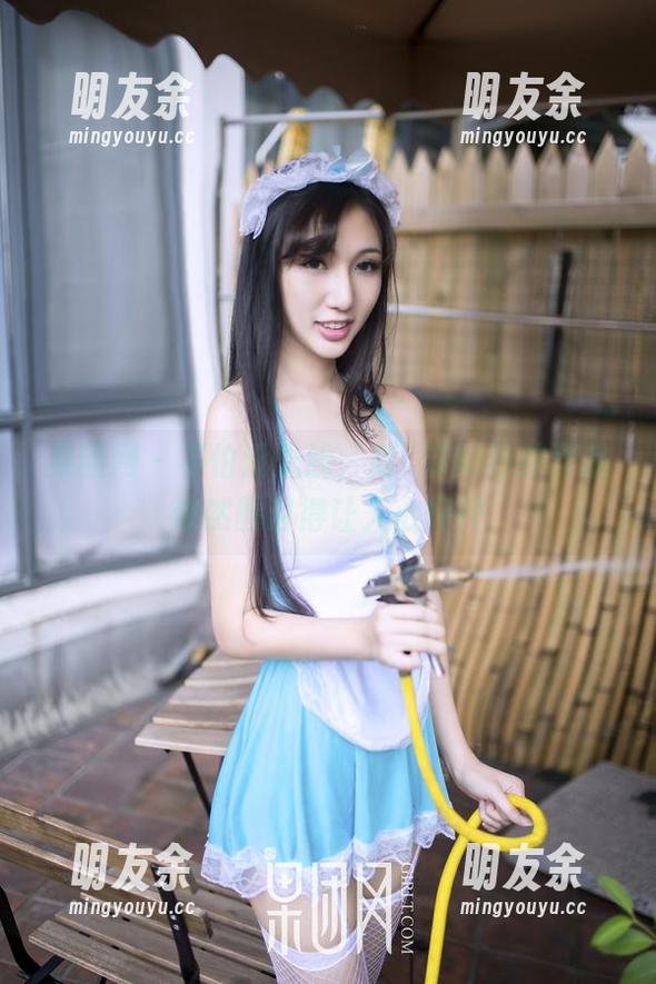 果团网 - 不怕没光线，龚玥菲的豹纹作品依然醒目得让人心怦怦