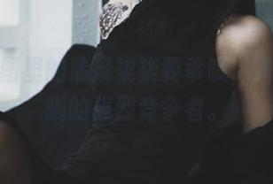 私房原图里的清晨柒柒要乖哦，简直是晨曦的强烈竞争者。