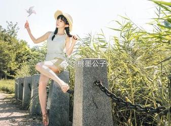 桃墨公子：窗边的私房小秘密，偷偷分享我的美图！